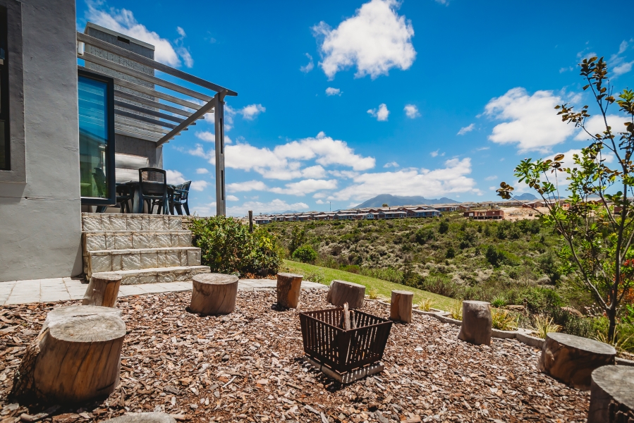 4 Bedroom Property for Sale in Welgelegen Western Cape